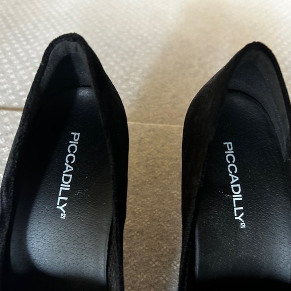 PICCADILLY SOFT RELIEVES BLACK SUEDE - Size US 6 (37 EUR) - Picture 4 of 5